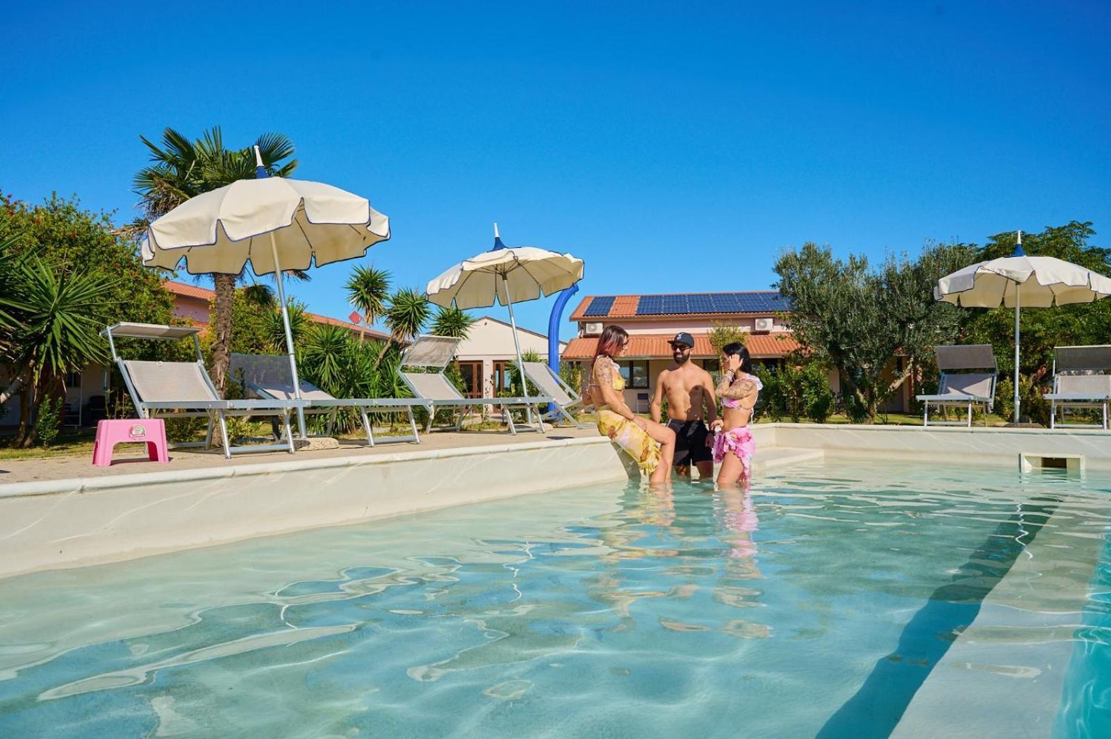 Delfino Tuscany Resort 마리나디세시나 외부 사진