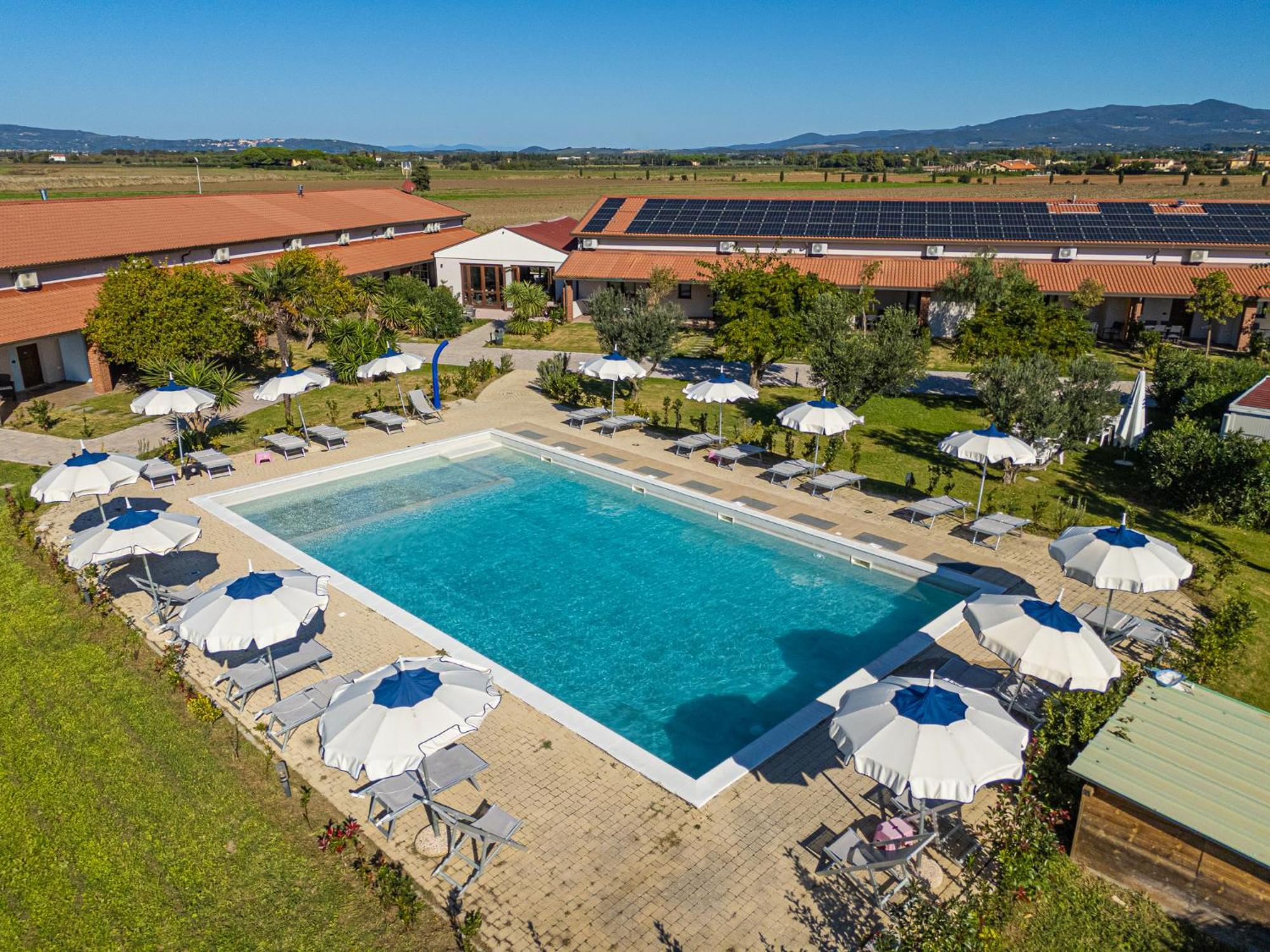 Delfino Tuscany Resort 마리나디세시나 외부 사진